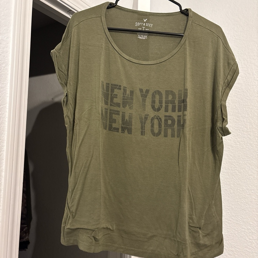 American Eagle Outfitters Khaki New York Tee